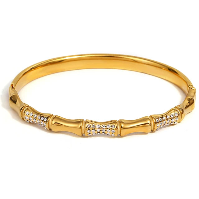 Vera Cuff
